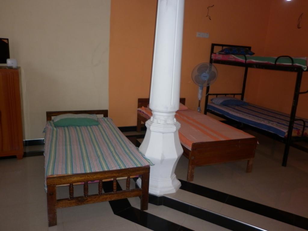 Seetha'S Hostel Negombo Bilik gambar