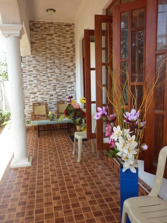 Seetha'S Hostel Negombo Luaran gambar