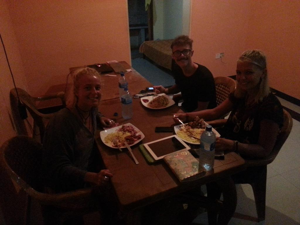 Seetha'S Hostel Negombo Luaran gambar