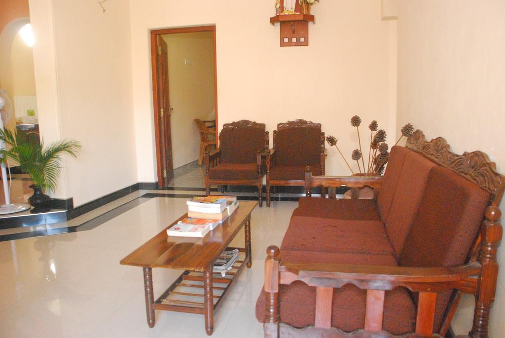 Seetha'S Hostel Negombo Luaran gambar