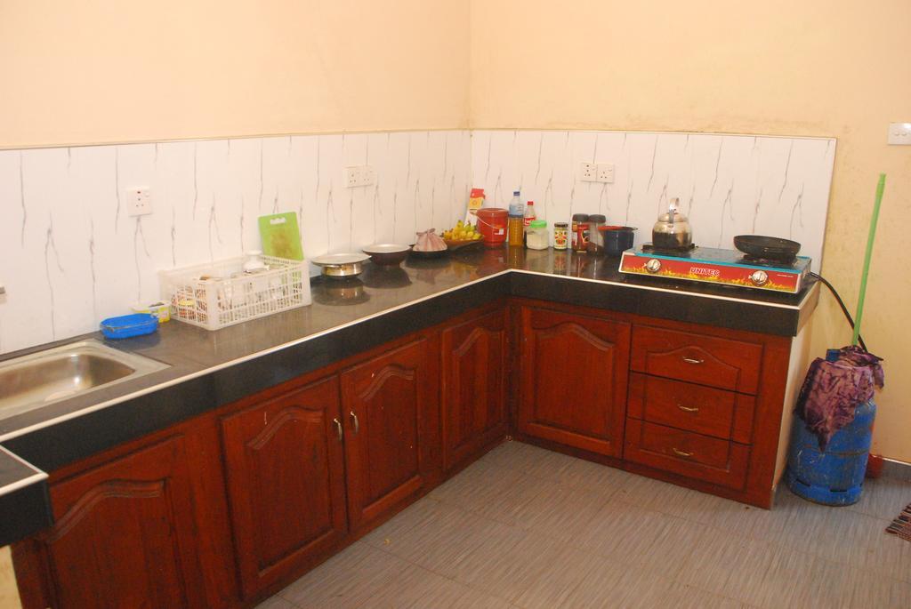 Seetha'S Hostel Negombo Luaran gambar